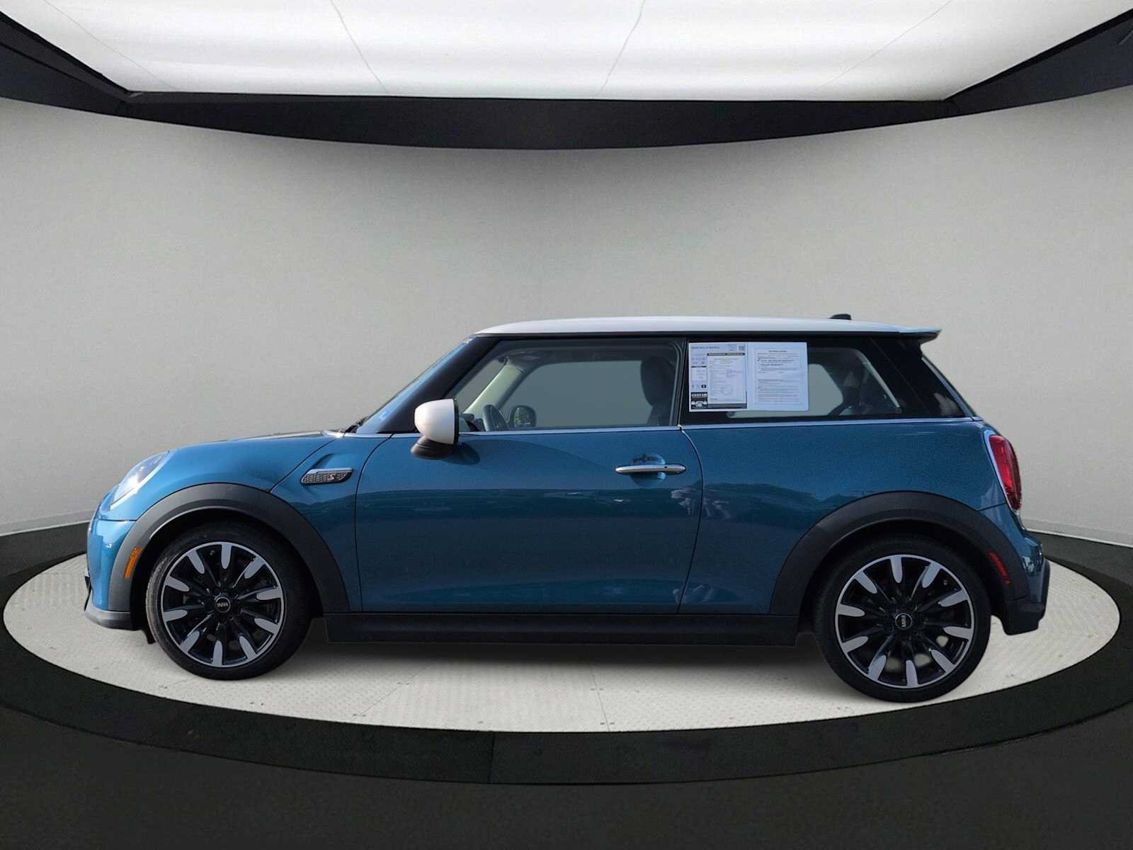 Used 2022 MINI Cooper S FWD image 5