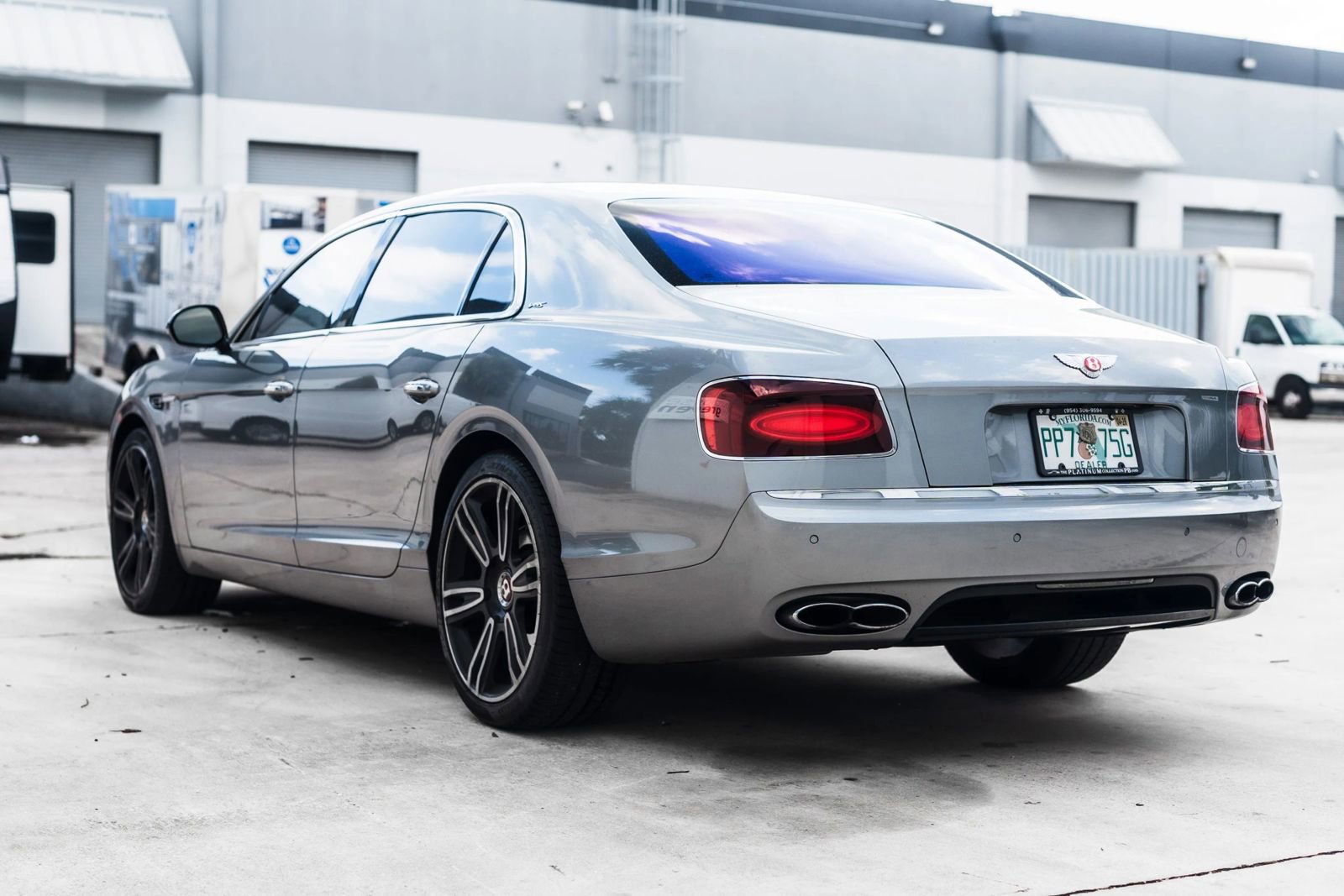 Used 2017 Bentley Flying Spur S V8 image 13