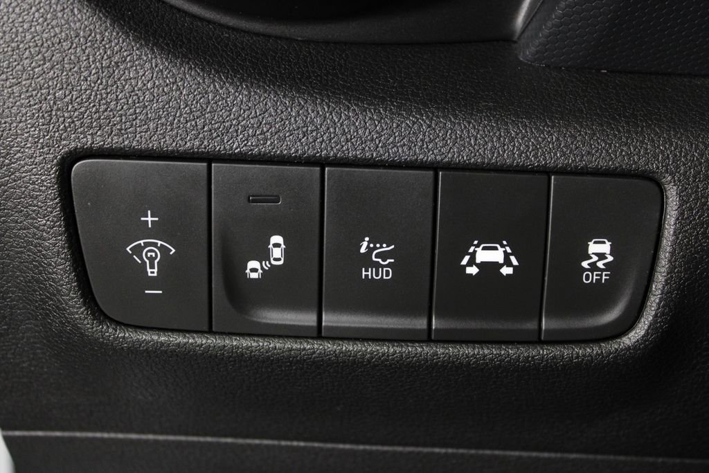 Used 2020 Hyundai Kona Ultimate AWD/4WD image 24