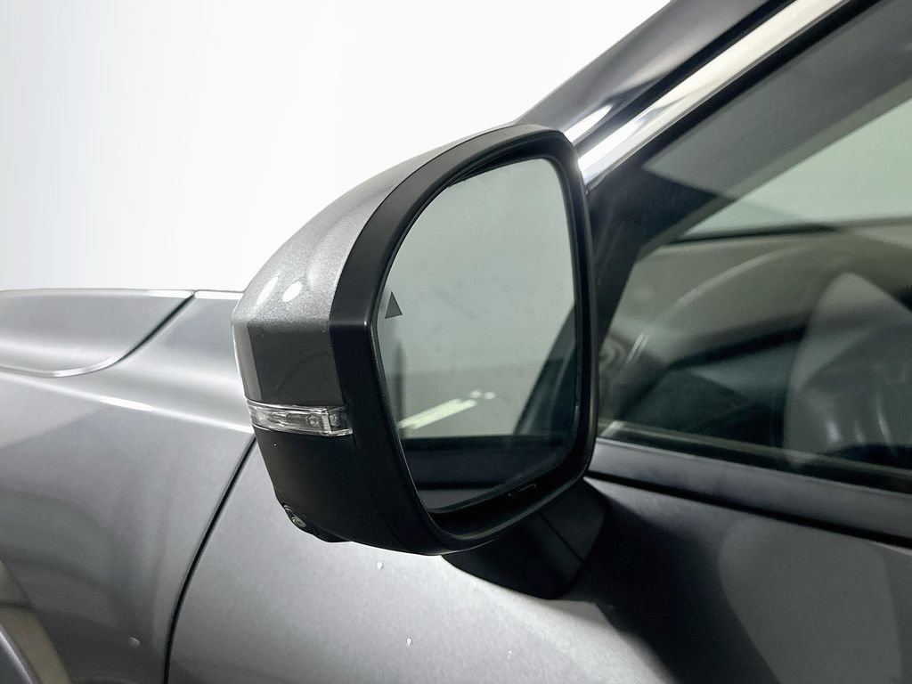 Used 2021 Nissan Rogue SV FWD image 38