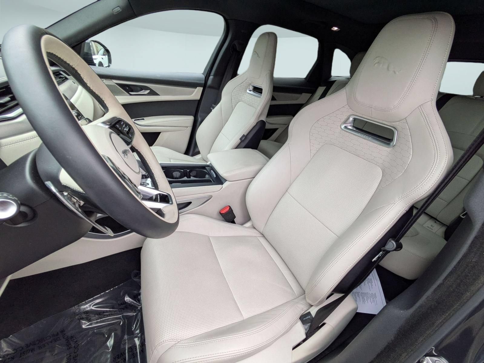Used 2026 Jaguar F-PACE R-Dynamic S AWD/4WD image 15