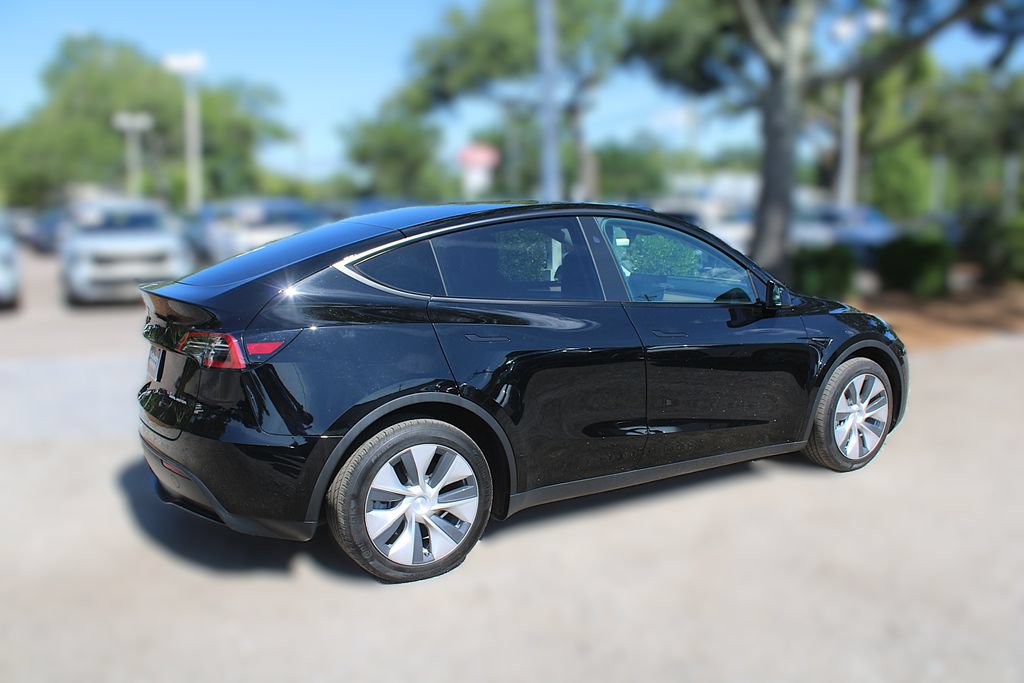 Used 2023 Tesla Model Y Long Range AWD/4WD image 6
