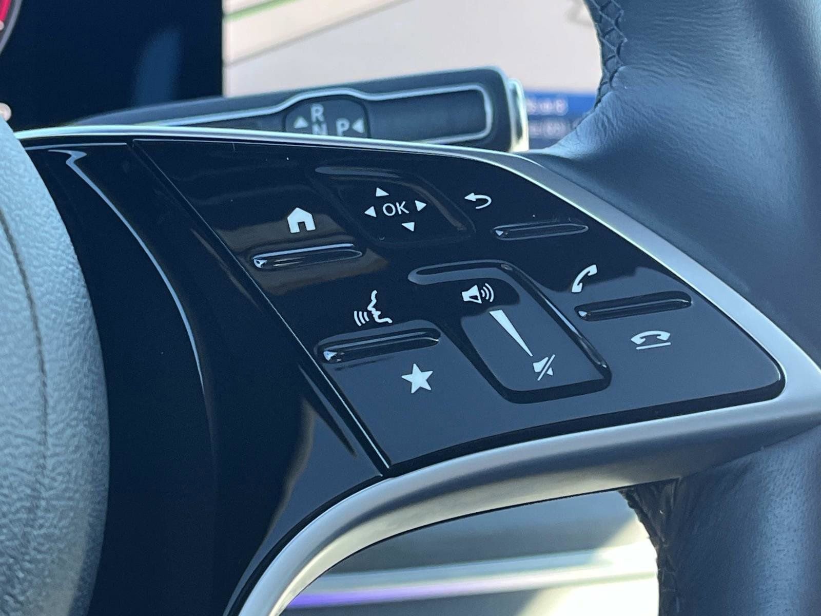 Used 2025 Mercedes-Benz GLE 350 4MATIC image 28