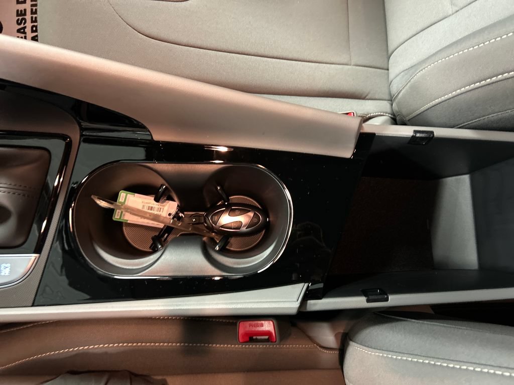 New 2026 Hyundai Elantra SEL FWD image 19