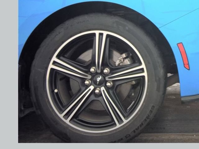 Used 2025 Ford Mustang Coupe RWD image 19