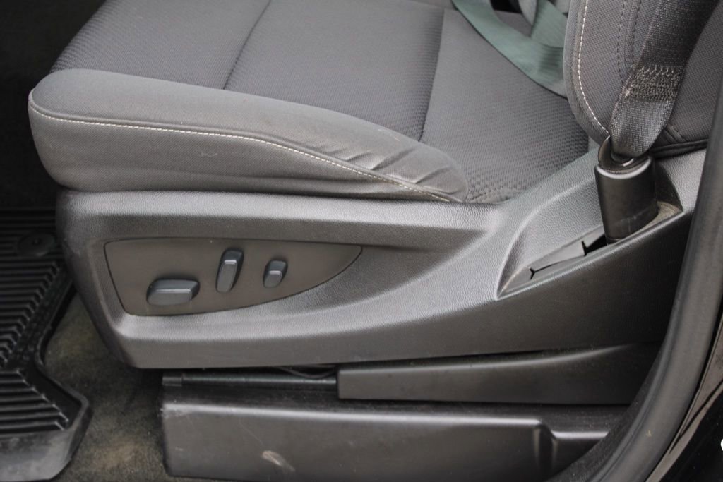 Used 2018 Chevrolet Silverado 1500 LT w/ All Star Edition image 15