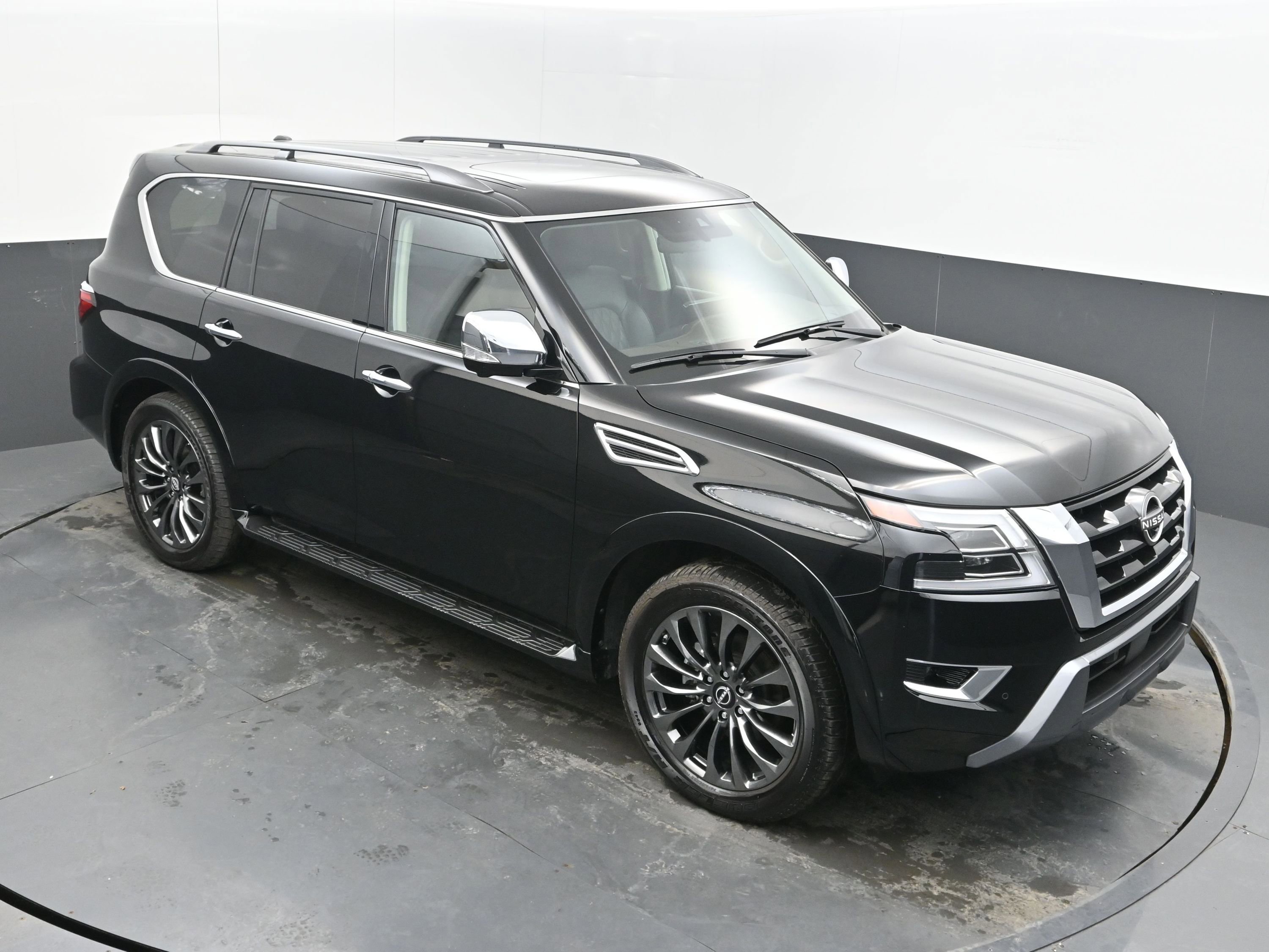Used 2024 Nissan Armada Platinum image 28
