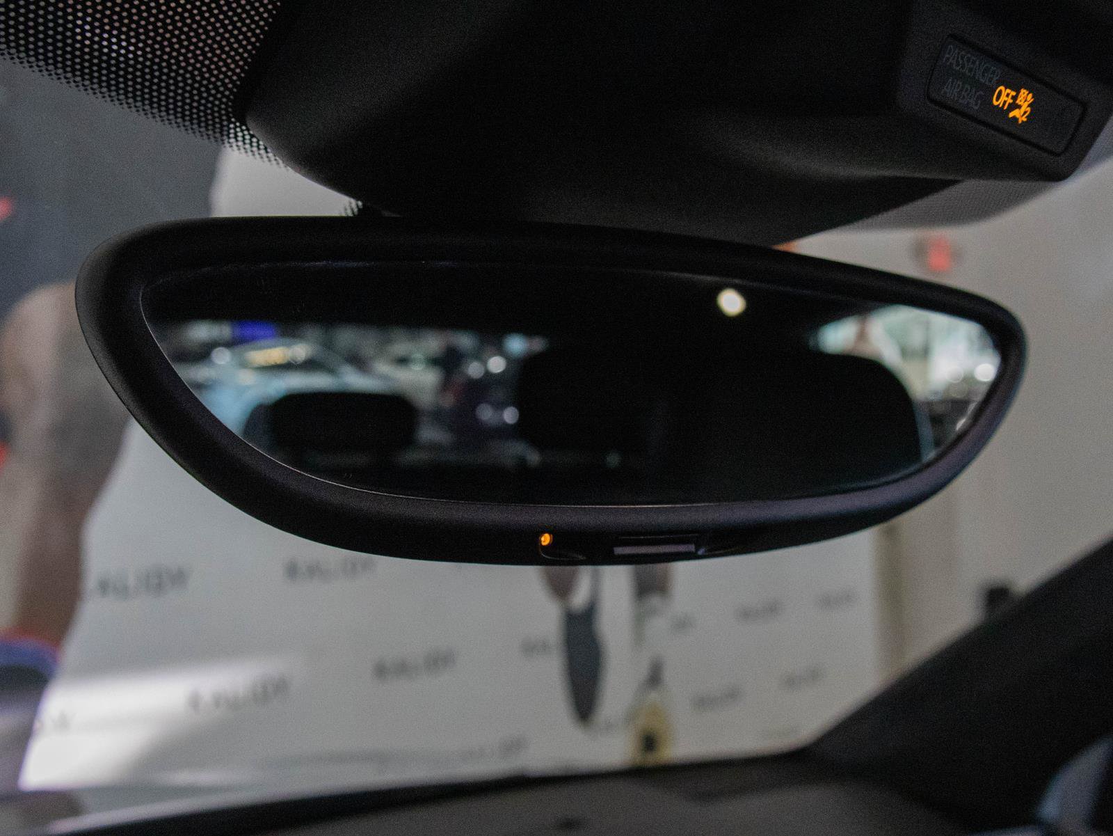 Used 2017 Porsche Macan Turbo image 13