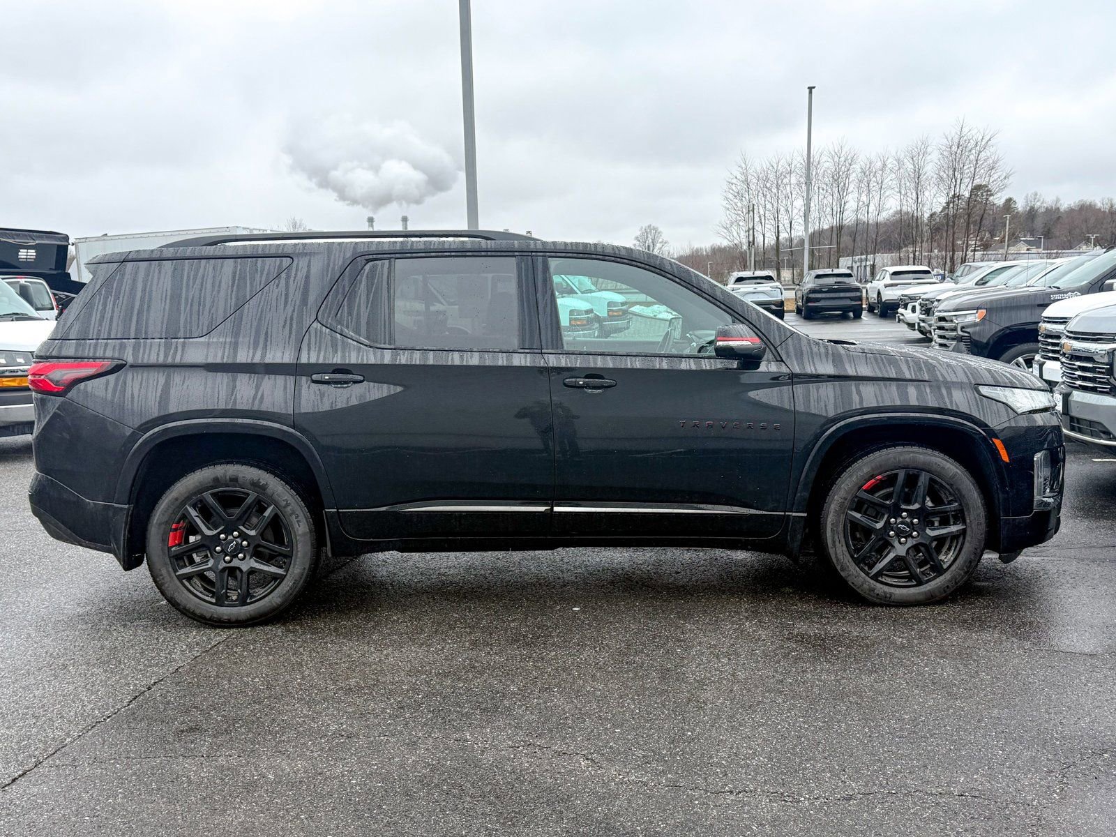 Certified 2023 Chevrolet Traverse Premier w/ Redline Edition image 8