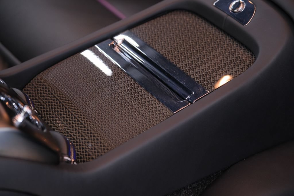 Used 2020 Rolls-Royce Wraith RWD image 20