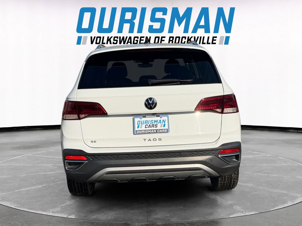 Used 2024 Volkswagen Taos SE image 5