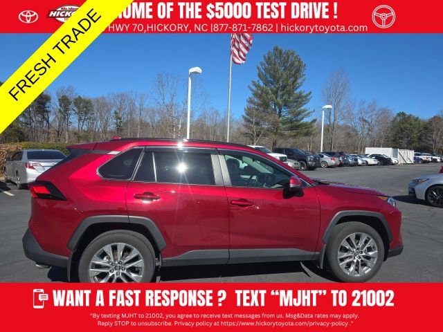 Used 2020 Toyota RAV4 XLE Premium image 7