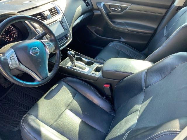 Used 2016 Nissan Altima 2.5 SL w/ 2.5 Technology Package image 12