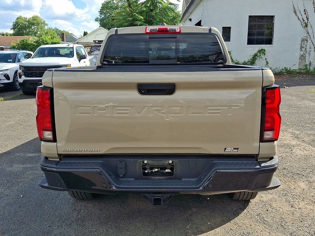 Used 2023 Chevrolet Colorado Z71 w/ Z71 Convenience Package 2 AWD/4WD image 7