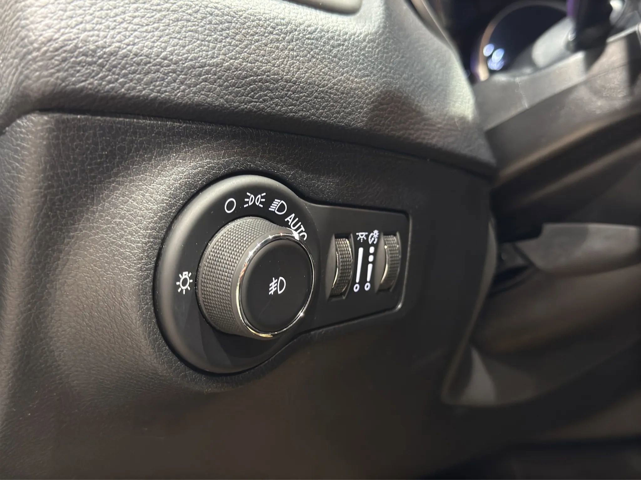 Used 2019 Jeep Compass Latitude image 41