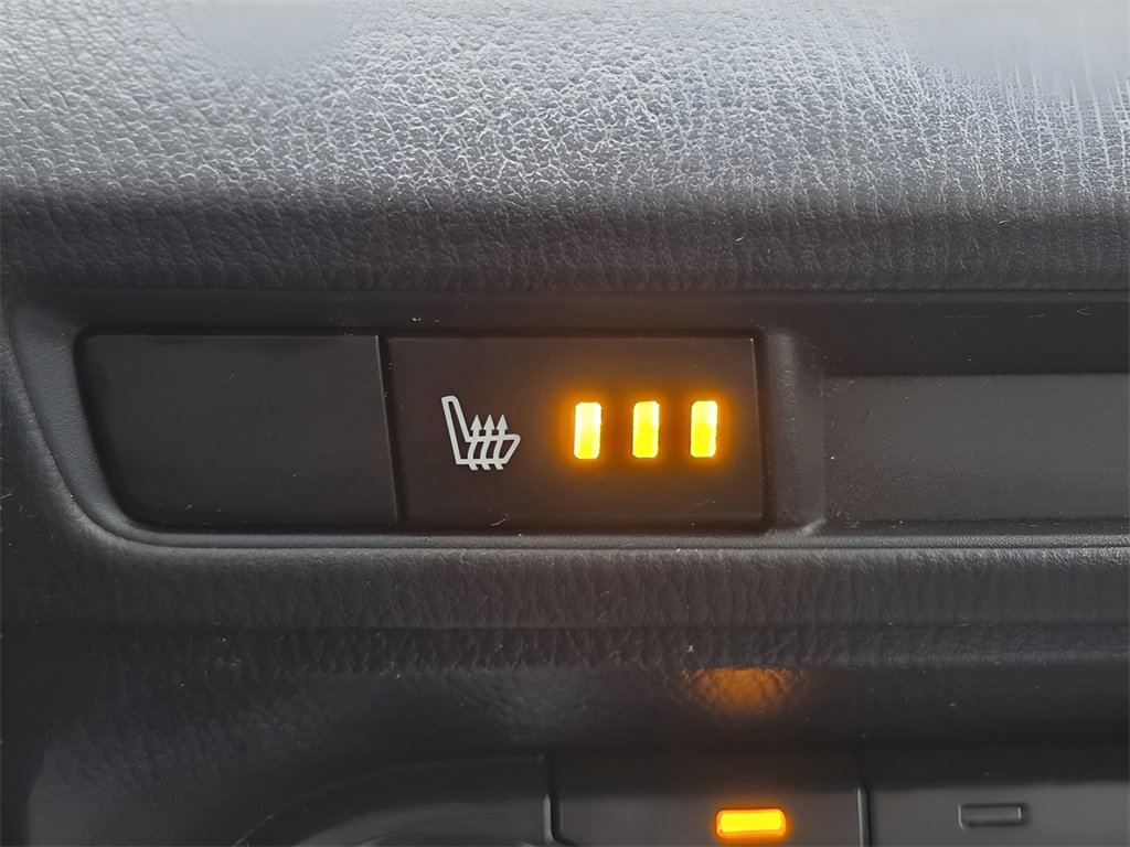 Used 2016 MAZDA MAZDA3 i Grand Touring image 33