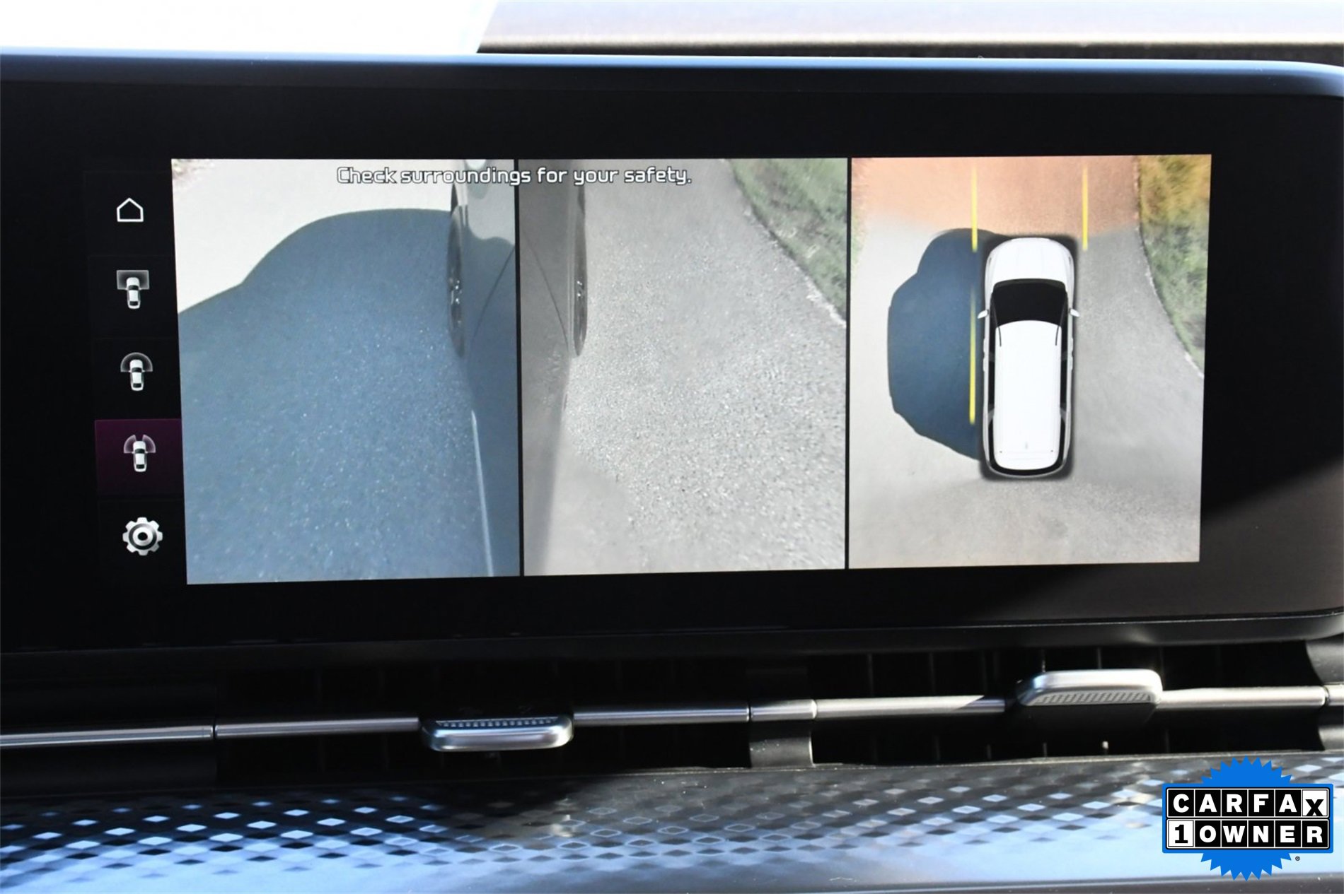 Used 2022 Kia Carnival SX Prestige image 17