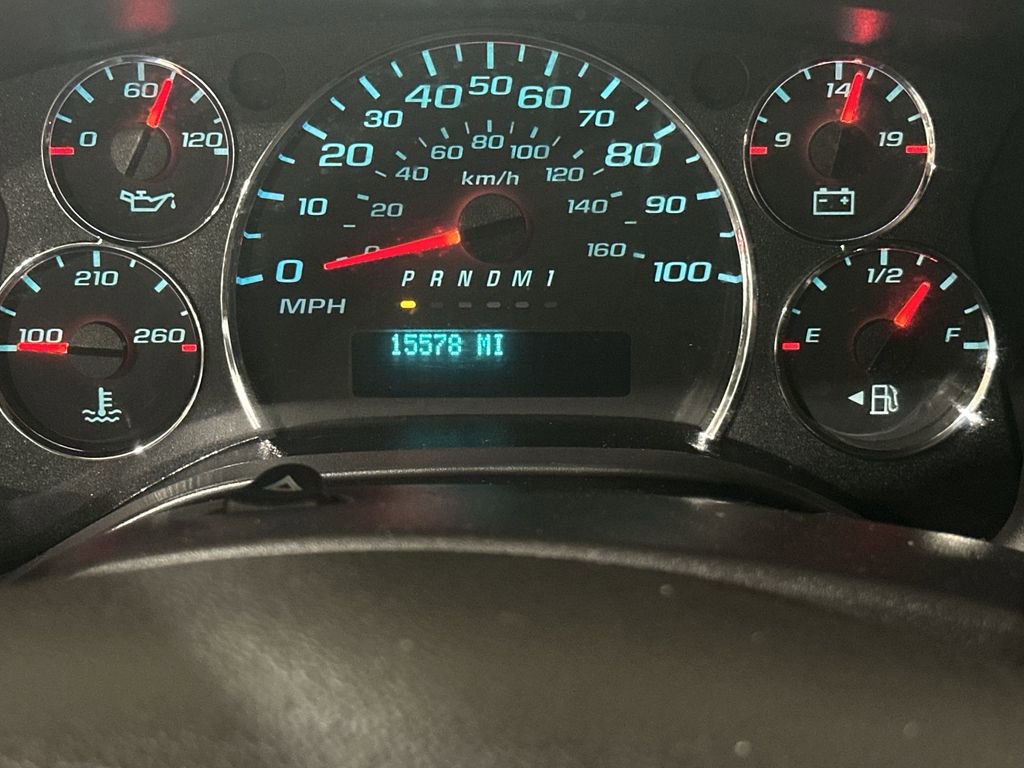 Used 2024 GMC Savana 2500 w/ Driver Convenience Package image 10