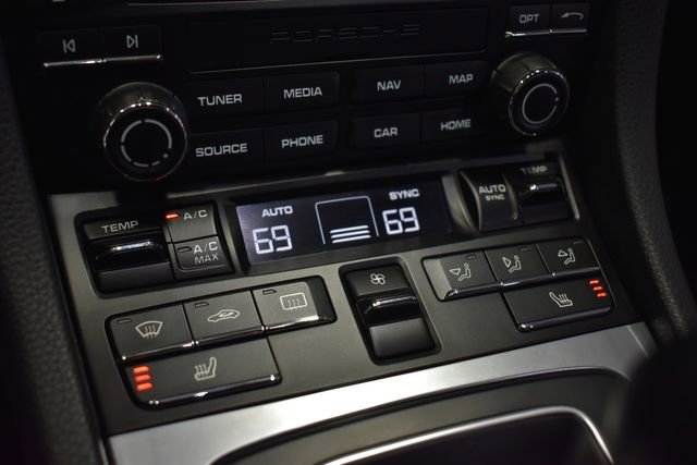 Used 2018 Porsche 911 Carrera RWD image 17