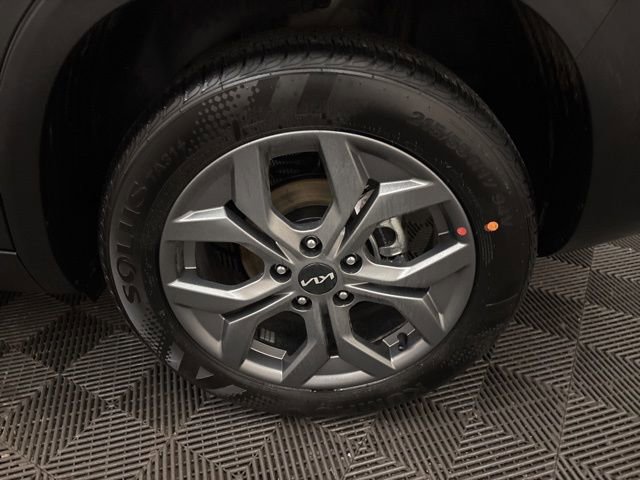 Certified 2026 Kia Seltos LX image 24