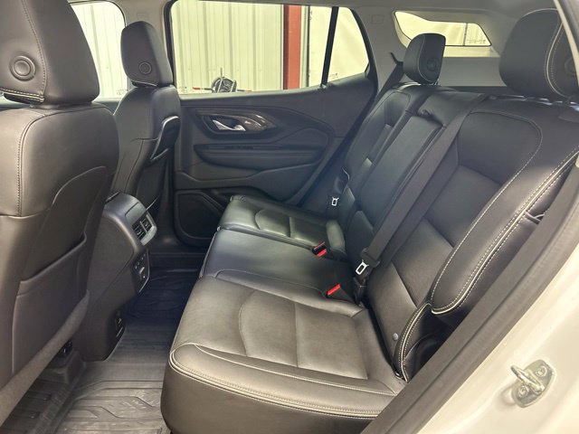 Used 2020 GMC Terrain Denali w/ Denali Premium Package AWD/4WD image 17