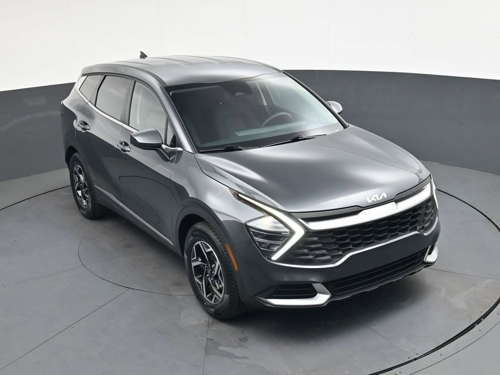 Used 2024 Kia Sportage LX image 11