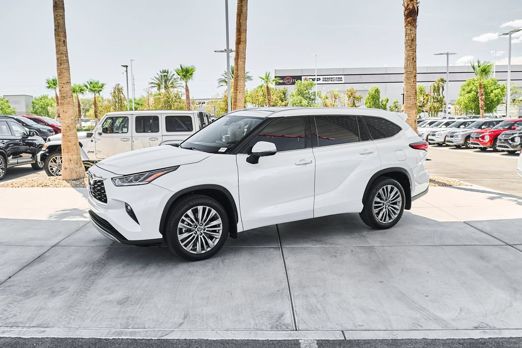 Used 2022 Toyota Highlander Platinum FWD image 5
