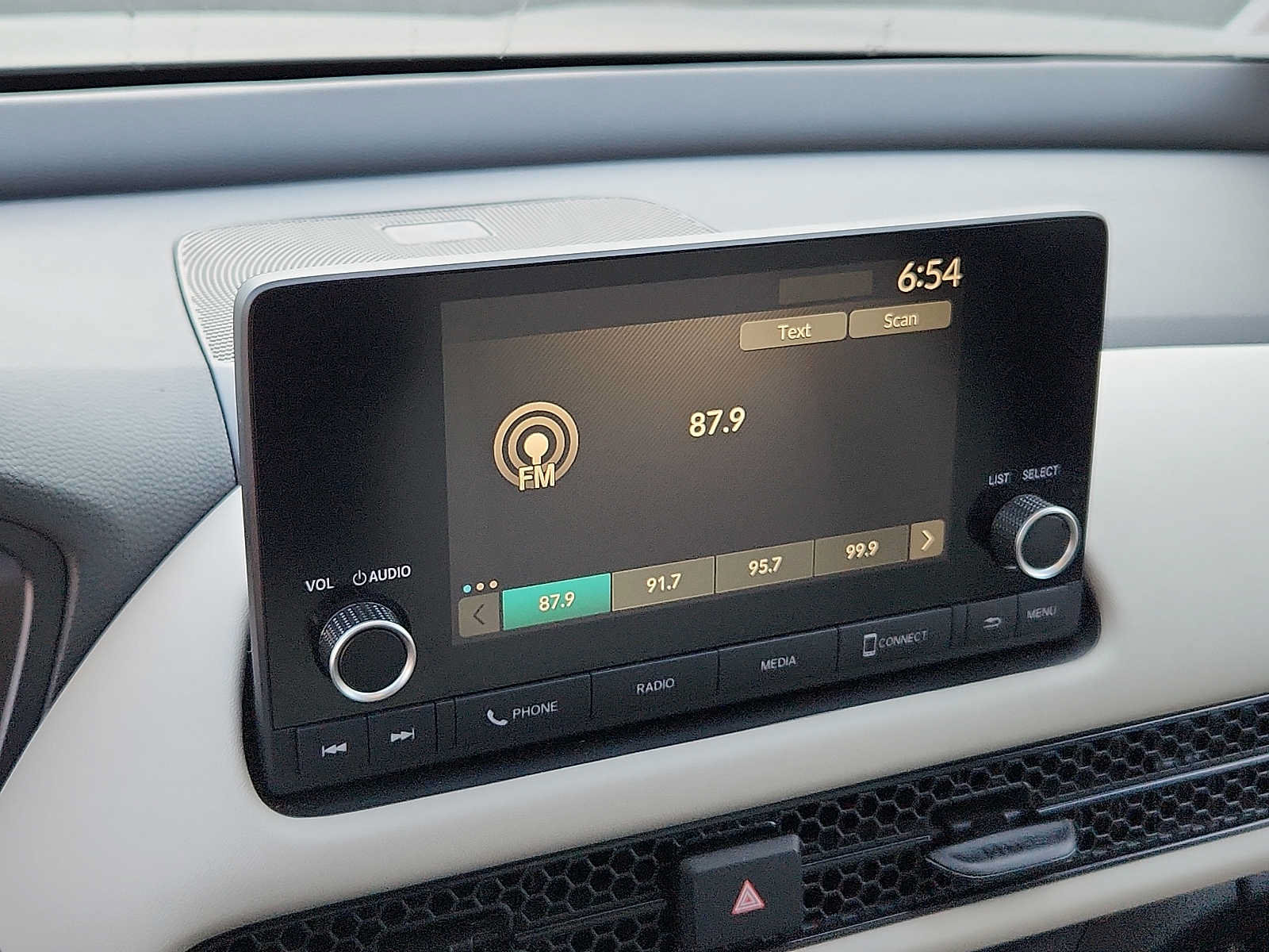 Certified 2024 Honda HR-V LX image 16