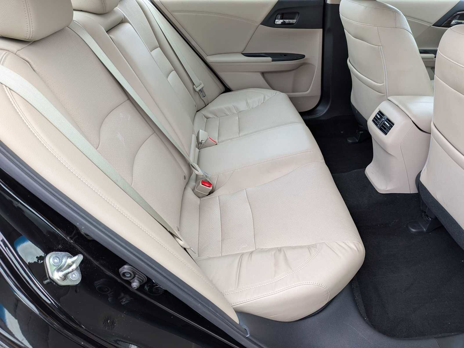 Used 2016 Honda Accord EX-L image 18
