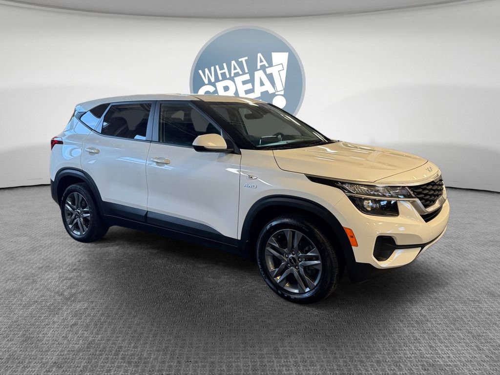 Certified 2023 Kia Seltos LX image 1