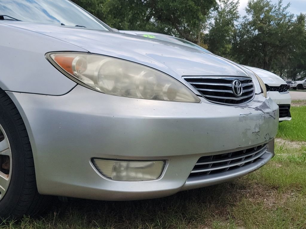 Used 2005 Toyota Camry XLE FWD image 5