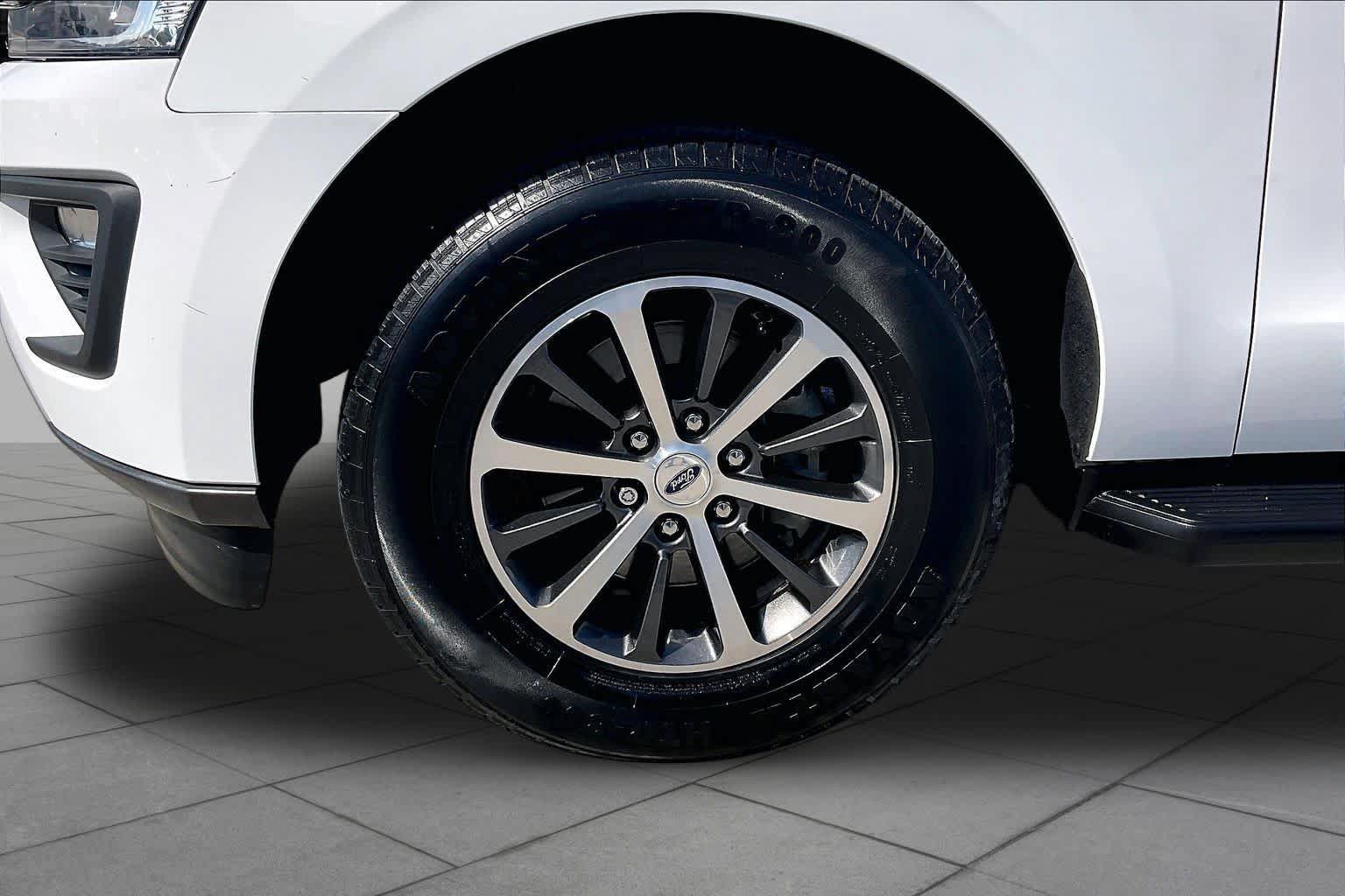 Used 2021 Ford Expedition XLT AWD/4WD image 11