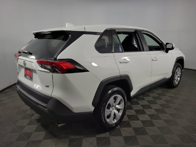 Used 2024 Toyota RAV4 LE FWD image 8