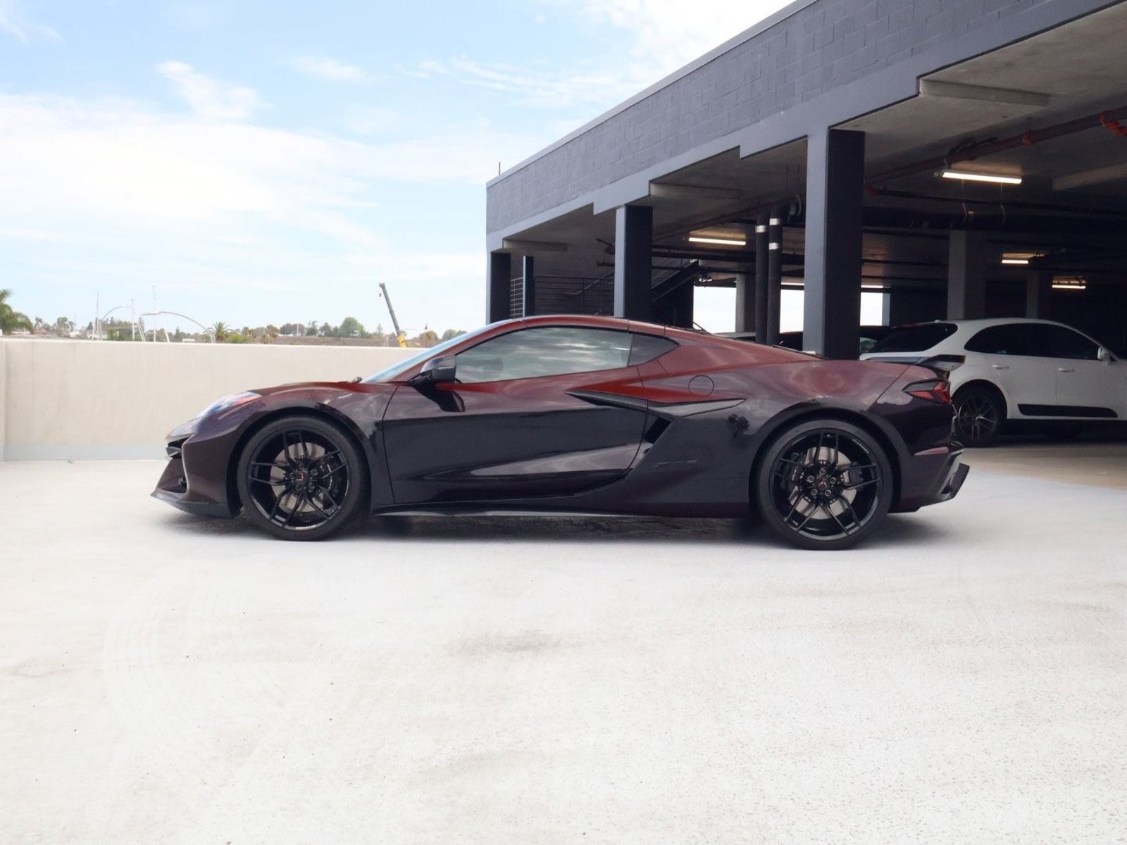 Used 2025 Chevrolet Corvette Z06 RWD video 2