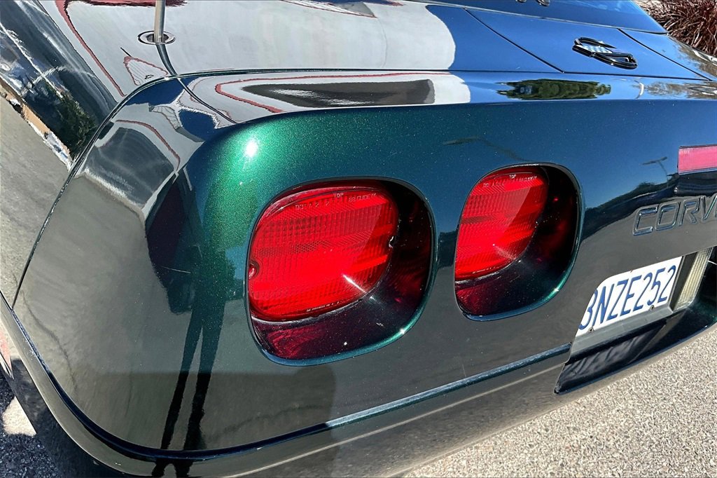 Used 1996 Chevrolet Corvette Base image 21