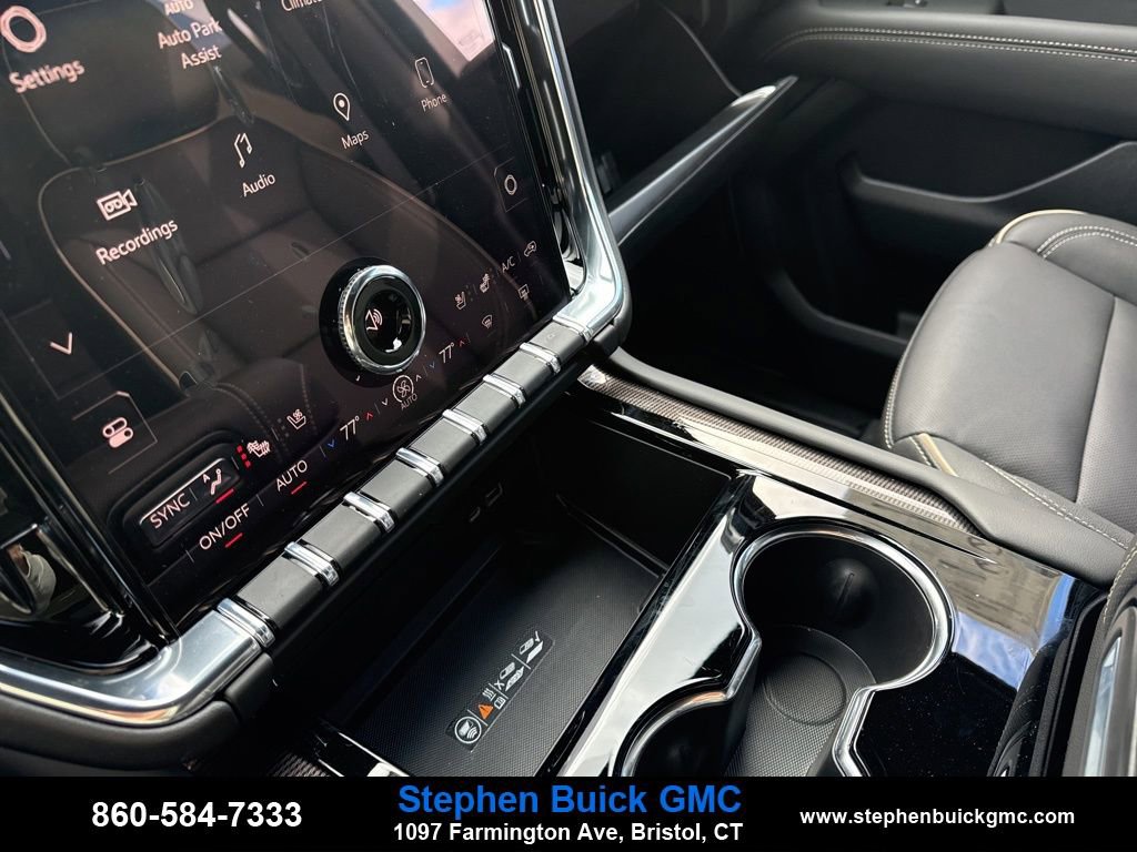 New 2026 GMC Yukon Elevation w/ Elevation Premium Package image 22