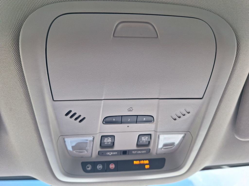 Used 2018 Buick Enclave Avenir w/ Avenir Technology Package image 18