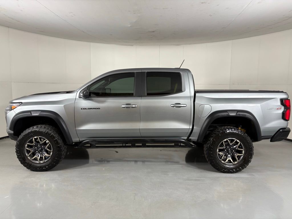 Used 2023 Chevrolet Colorado ZR2 w/ ZR2 Convenience Package III image 6