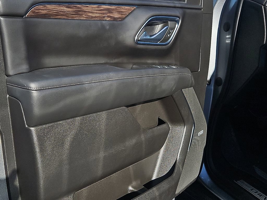 Used 2023 Chevrolet Tahoe Z71 w/ Luxury Package image 20