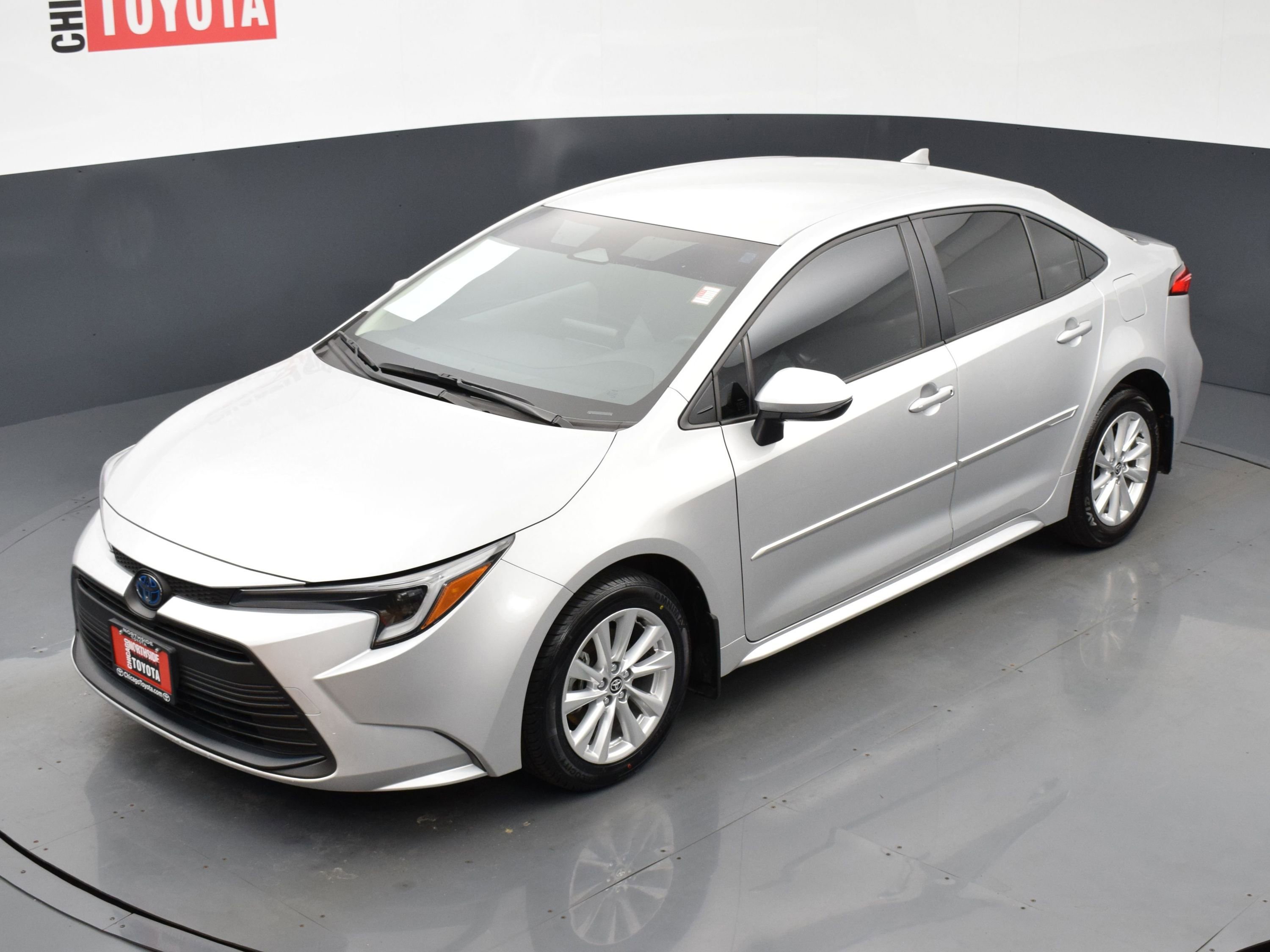 Used 2024 Toyota Corolla LE w/ LE Convenience Package image 24