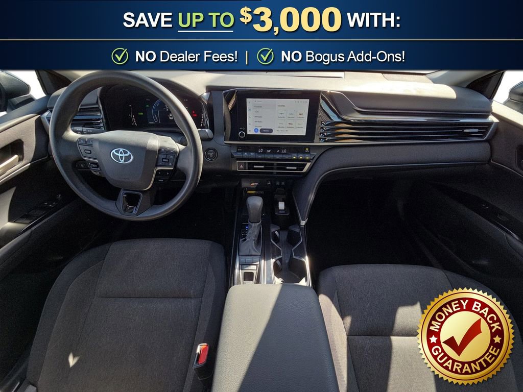 Used 2025 Toyota Camry LE image 18