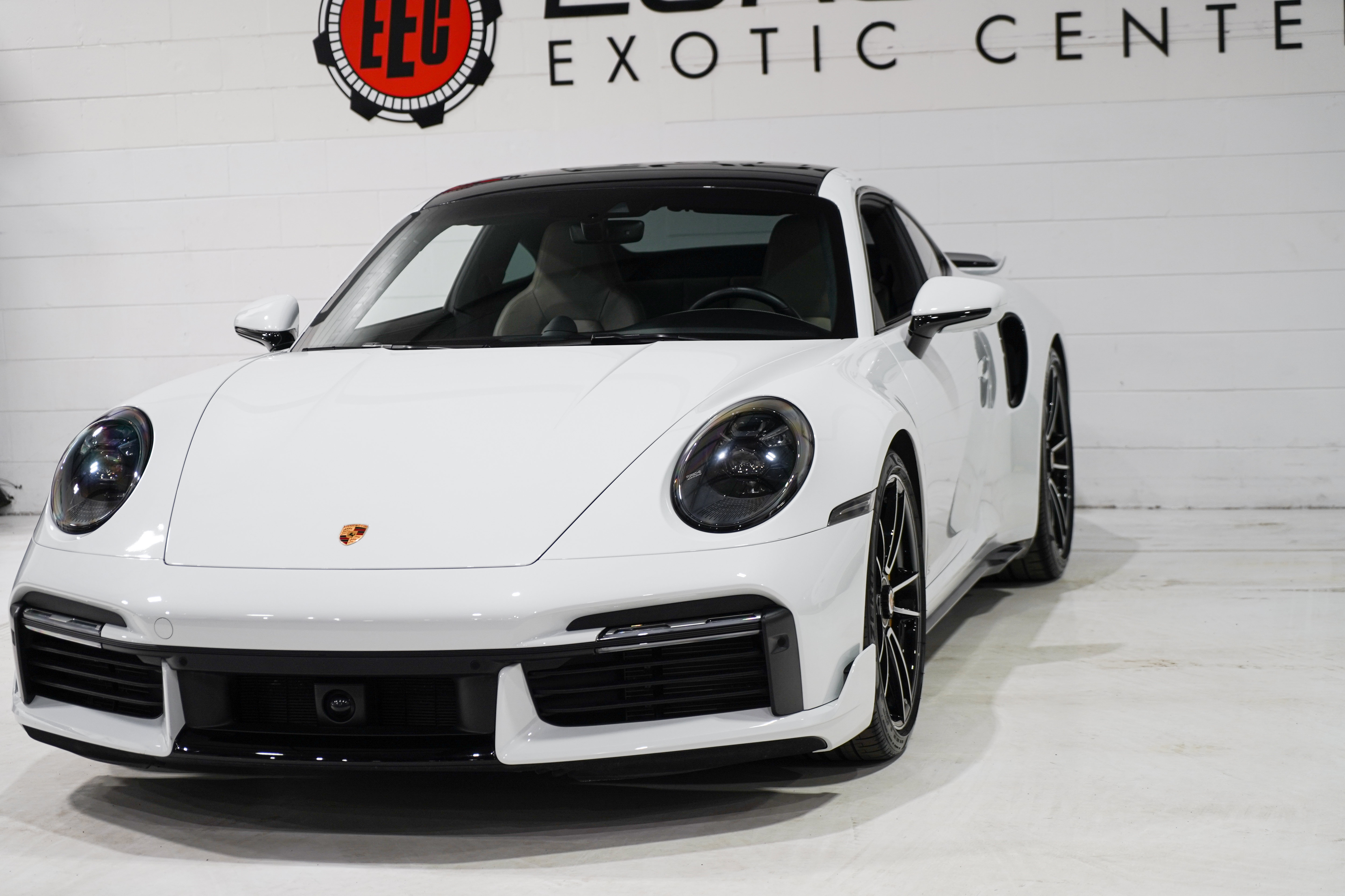 Used 2021 Porsche 911 Turbo S AWD/4WD image 30
