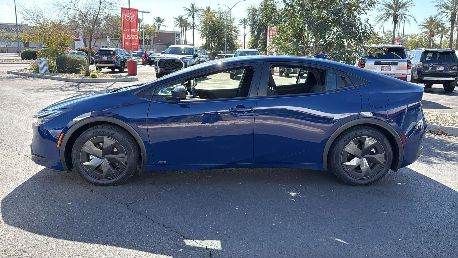 Used 2024 Toyota Prius LE image 4