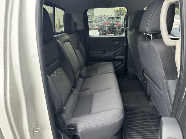 Used 2025 Nissan Frontier SV RWD image 18