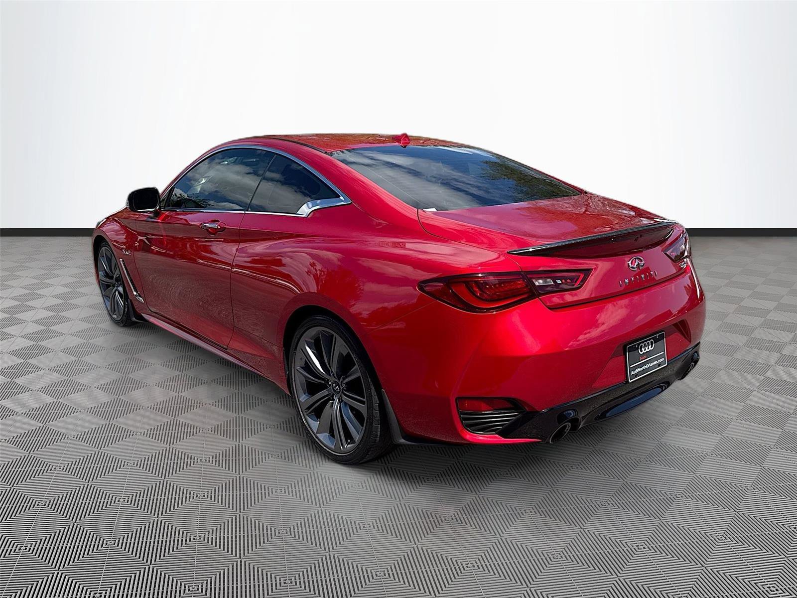 Used 2019 INFINITI Q60 Red Sport 400 w/ Cargo Package image 5