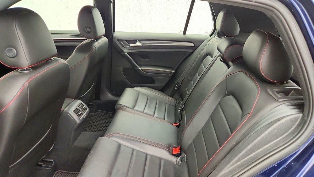 Used 2017 Volkswagen GTI SE FWD image 20
