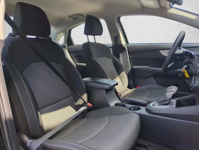Used 2023 Kia Forte LXS w/ LXS Technology Package image 24