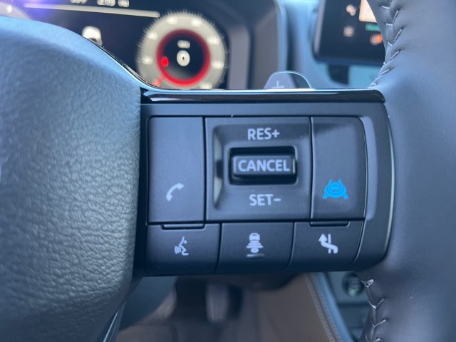 Certified 2026 Nissan Rogue Platinum w/ Tech Package AWD/4WD image 28
