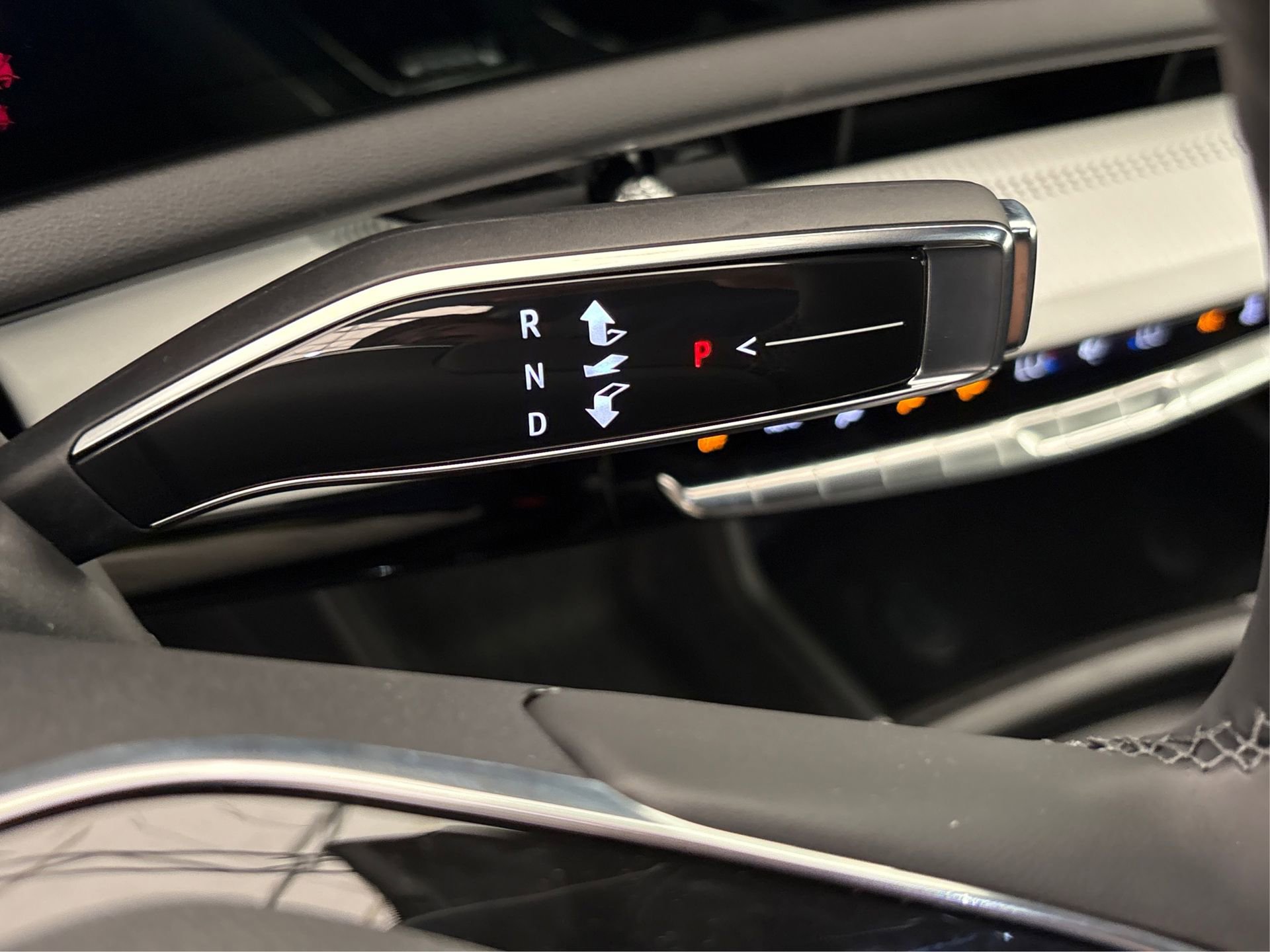 New 2025 Cadillac Optiq Luxury 1 image 29