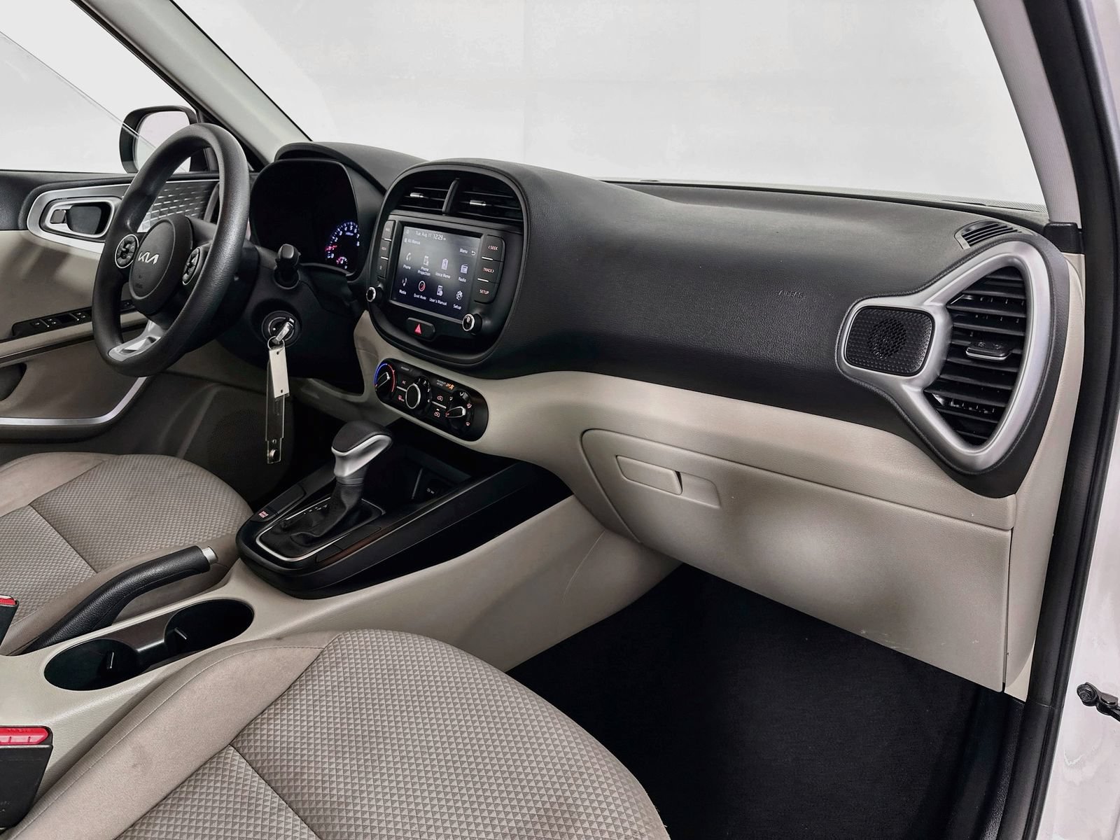 Used 2022 Kia Soul LX FWD image 26